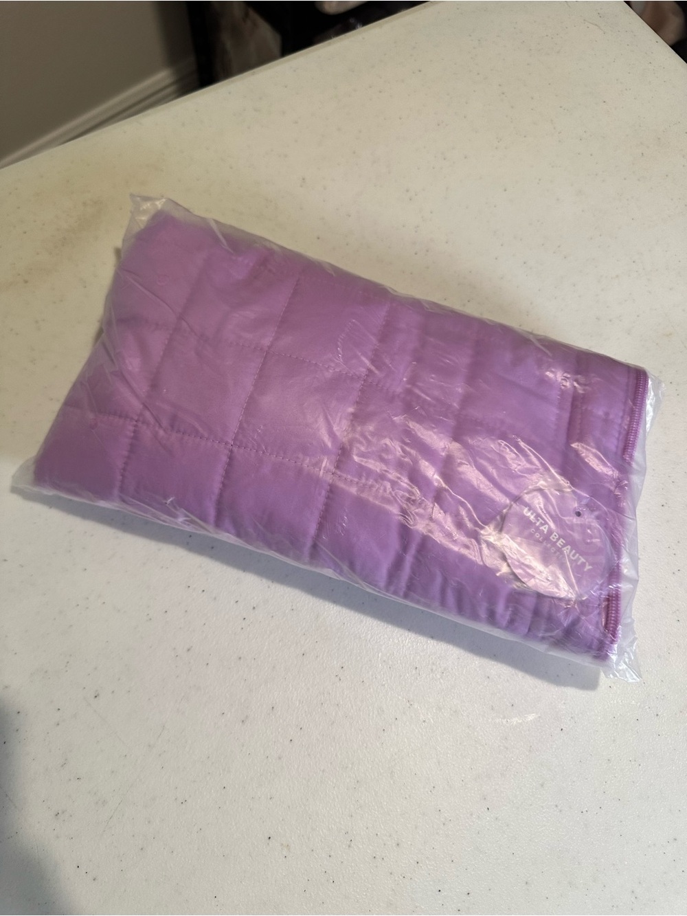 Quilted Shoulder Bag in Lavender - Picture 3 of 3